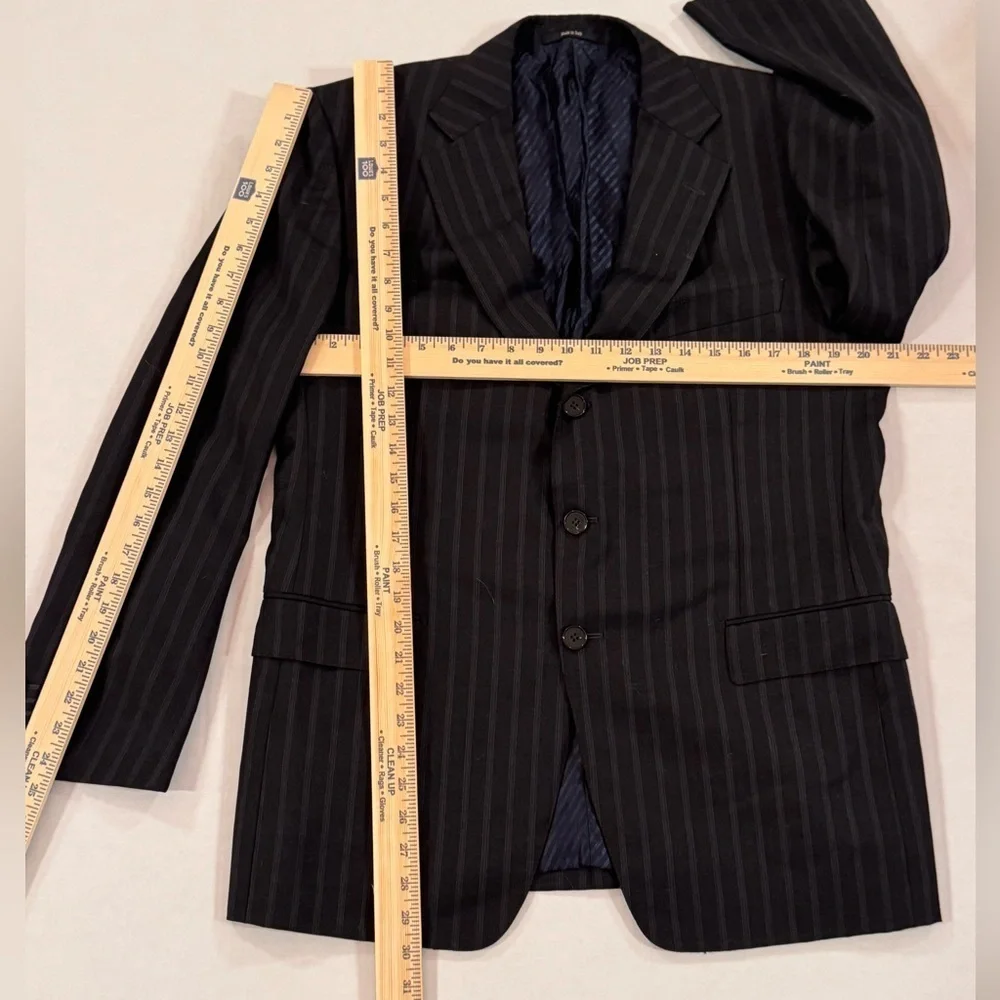 Ermenegildo Zegna Men's Black and Gray Pinstripe 3 Button Blazer